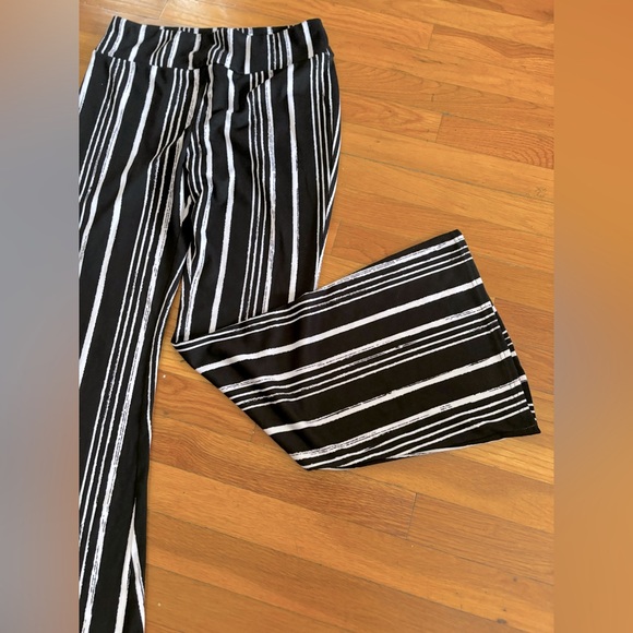 Bell button comfy pull on pants - Picture 4 of 4